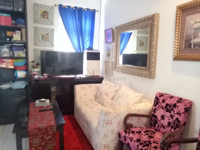 Rumah 2 lt Strategis di Kawasan Bintaro Sektor 9 Tangerang Selatan, Parigi, Tangerang