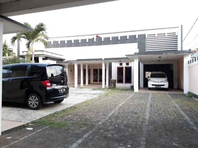 Rumah Nyaman Halaman Luas di Pejaten Barat Murah Banget, Pejaten, Jakarta Selatan