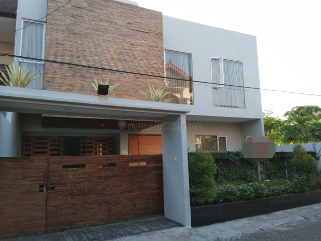 BANTING HARGA...!!! Rumah MEWAH ISTIMEWA 2 Lantai Full Artistik ada Kolam Renang nya FULLY Furnished di Dekat Bale kota Timoho Yogyakarta, Gondokusuman, Yogyakarta