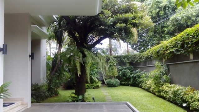 light and modern house at quiet area, Cilandak, Jakarta Selatan