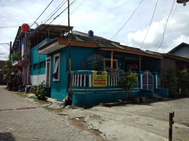 Rumah 70m2 Hook Hijau , Binong Permai, Akses Tol karawaci Tangerang, Curug, Tangerang
