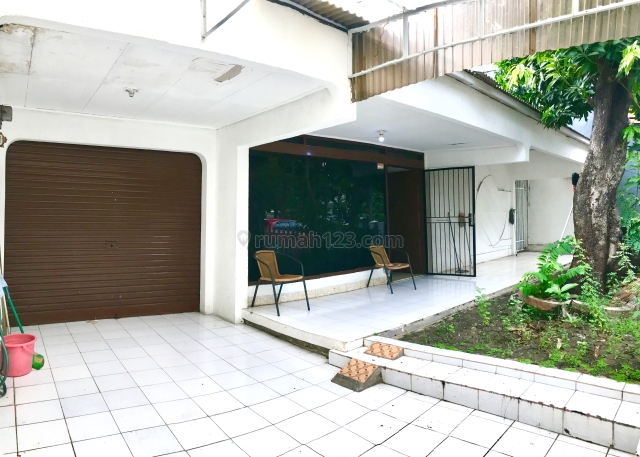 Rumah Satu Lantai Siap Huni dalam komplek di Tomang, Tomang, Jakarta Barat