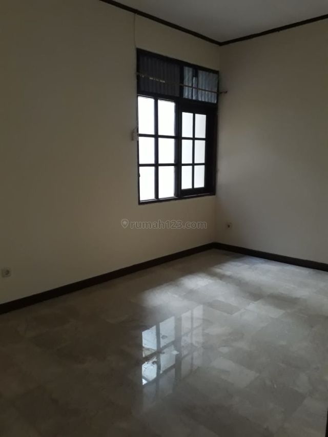 Rumah bona indah , lebak bulus bangunan mempesona, Lebak Bulus, Jakarta Selatan