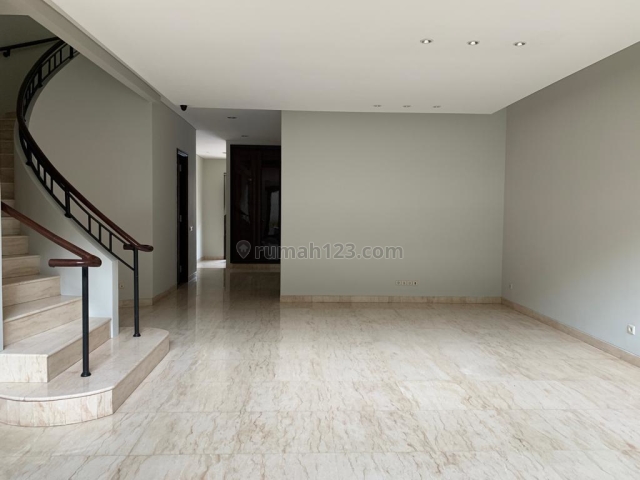 Menteng. Located on a central and serene environment, Menteng, Jakarta Pusat