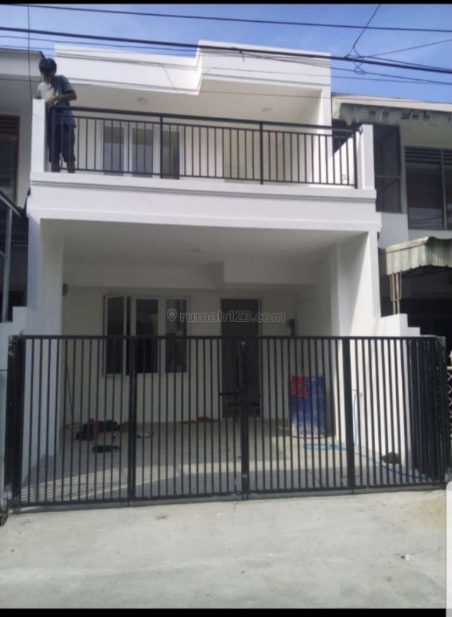 Rumah mungil minimalis 2 lantai, Kelapa Gading, Jakarta Utara