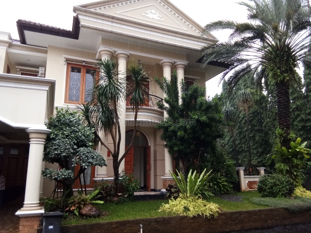 Rumah 2 lntai Asri lux dlm Cluster di jln Margasatwa, Cilandak, Jakarta Selatan