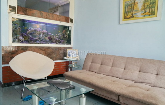 For Rent Rumah Besar Furnished di Taman Kedoya Baru - Jakarta Barat, Kedoya, Jakarta Barat