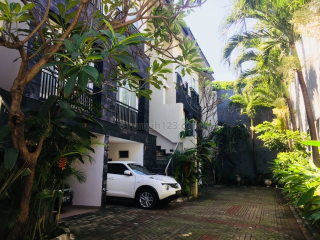 Rumah Rumah di Town House Area Cilandak Belakang Mall Citos Jakarta Selatan, Cilandak, Jakarta Selatan
