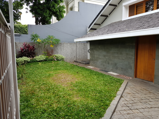 Rumah Korean Style Rapi dan Cantik di Kebayoran Baru, Kebayoran Baru, Jakarta Selatan
