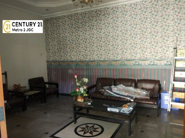 RUMAH BARU DIRENOVASI DI GADING KIRANA KELAPA GADING, Kelapa Gading, Jakarta Utara