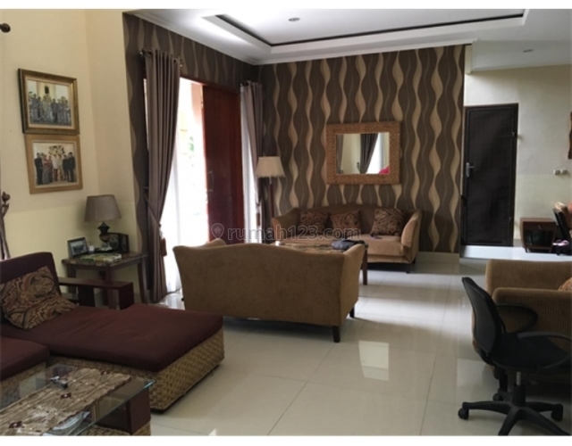 Rumah Besar Hoek Terawat Furnished Siap Huni Hadap Timur di Kemang Pratama, Bekasi, Bekasi Kota, Bekasi