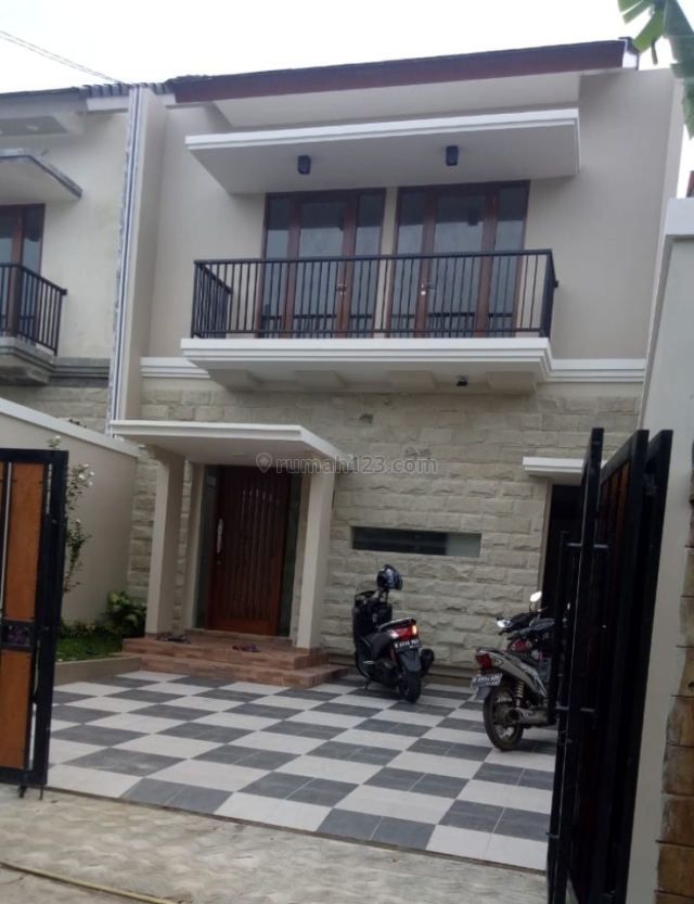 Rumah Ready Stock Jatiwaringin, Jatiwaringin, Bekasi