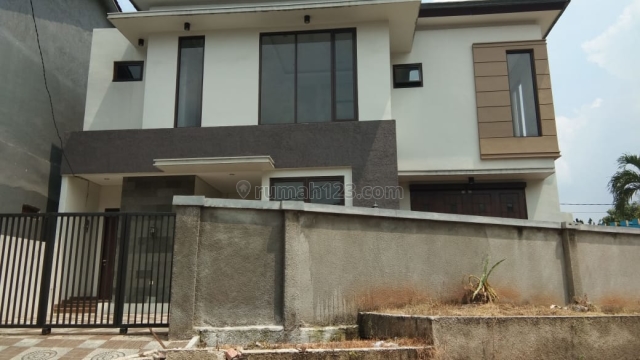 Rumah Di Perumahan Puri Gading Alam 2 Jatiwarna, Jatiwarna, Bekasi