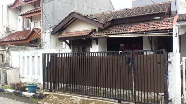 Rumah Luas Strategis Pondok Timur Mas dekat Grand Galaxy City Bekasi, Jaka Setia, Bekasi