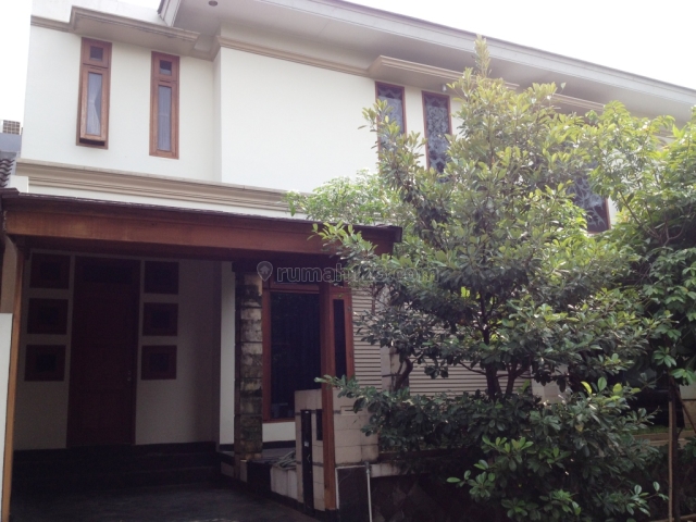 Rumah Mewah Cantik Nan Asri Kondisi Bagus Terawat Semi Furnished Siap Huni di Parigi (449-GB), Parigi, Tangerang