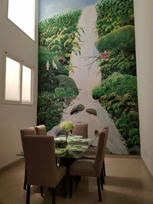 Rumah bagus 3 lnt, LT 160 m2, Komplek Elite, jalan 3.5 mobil, SHM, harga 5.2 Milyard, Sunter, Jakarta Utara