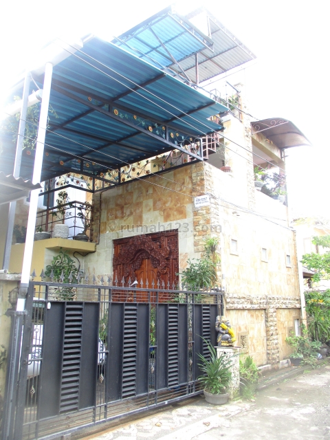 Rumah / Modern House and Balinese Style with GWK view at Jimbaran Badung Bali, Jimbaran, Badung