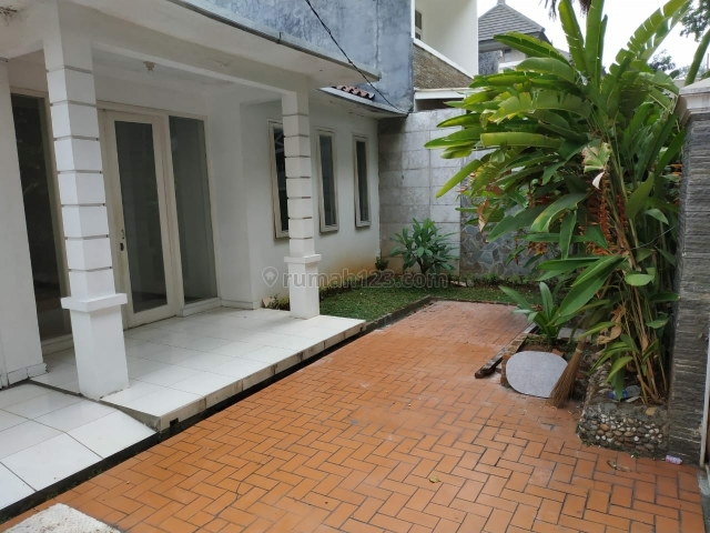 RUMAH LAYAK HUNI DI LOKASI STRATEGIS GANDARIA JAKSEL, Gandaria, Jakarta Selatan