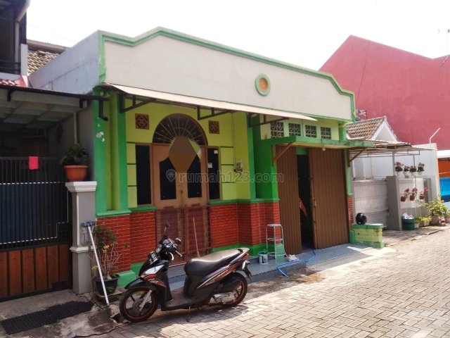 Rumah Bagus 2 Lantai Lingkungan Cluster Solo Baru, Baki, Sukoharjo