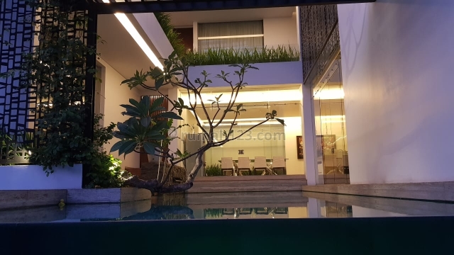 rumah mewah model minimalis tropis +pool, Pantai Indah Kapuk, Jakarta Utara