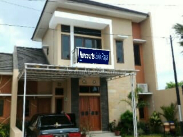 rumah cantik siap huni ., Colomadu, Solo