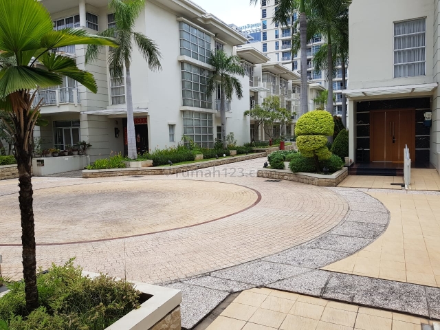 Town house cbd pluit hoek (LH), Pluit, Jakarta Utara