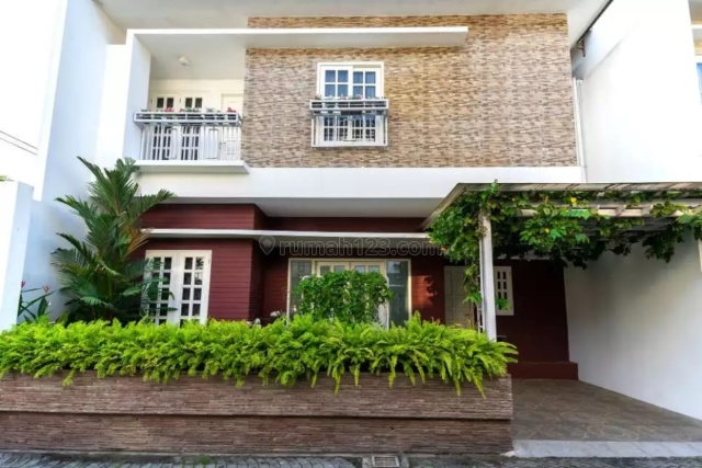 Rumah Cluster Excecutive di Pusat Solo, Banjarsari, Solo