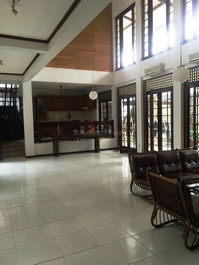 Rumah Luas Asri Di Lebak Bulus Jakarta Selatan, Lebak Bulus, Jakarta Selatan