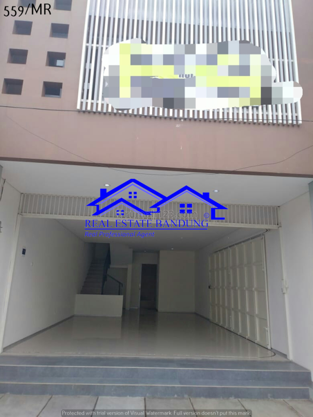 RUMAH DI REGOL BANDUNG PUSAT TIDAK BANJIR AKSES JALAN BESAR, BANGUNAN BARU, Regol, Bandung