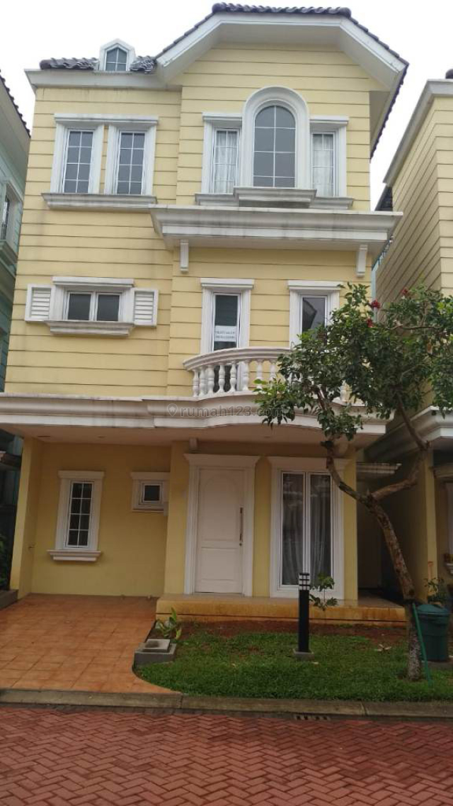 Rumah Baru, 3 Lantai di Montana Village, Paramount, Gading Serpong, Gading Serpong, Tangerang