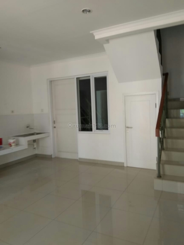 Rumah minimalis di Cluster Karelia Gading Serpong, Gading Serpong Karelia Village, Tangerang