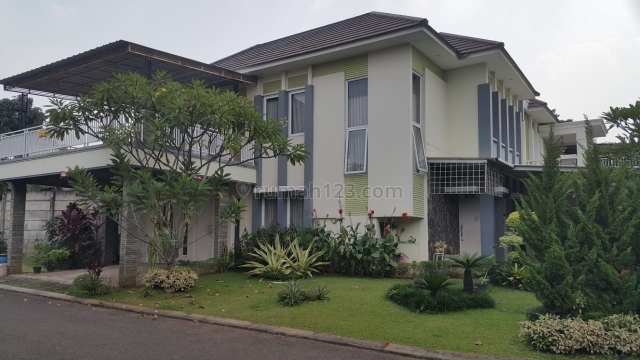 Rumah Cantik, Rapih, Dalam CLuster Favorite, Cibubur, Jakarta Timur
