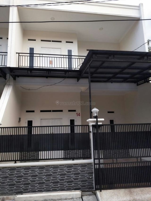 Rumah Cantik di Griya Zahira, Kresek, Kresek, Tangerang