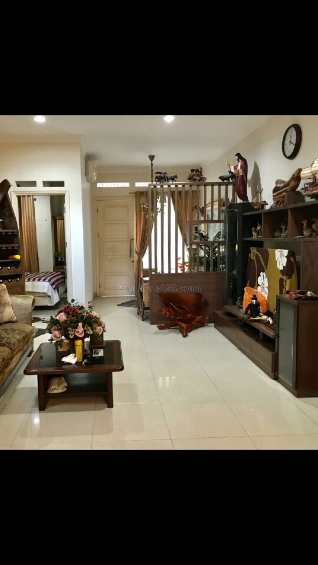 rumah cantik siap huni 2 lt, Gading Serpong The Spring, Tangerang