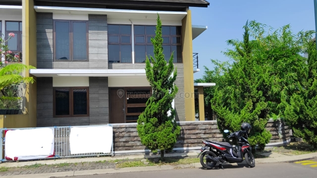 Rumah Singgasana Hoek lokasi istimewa, Mekar Wangi, Bandung