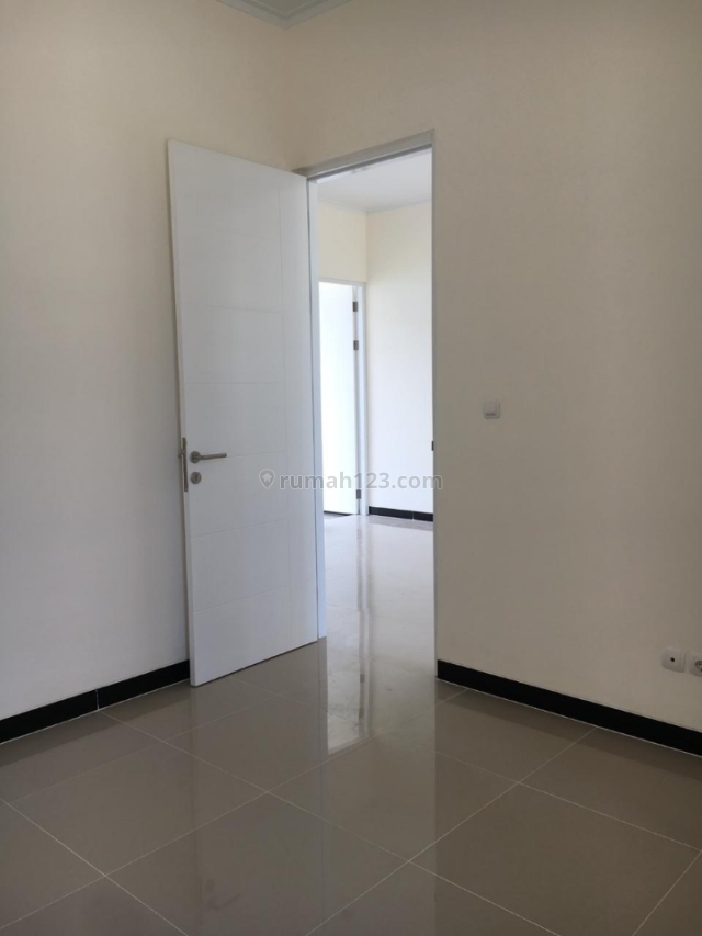 RUMAH SPRINGVILLE TKI JARANG ADA SUMMER SIBLE HRGA BAWAH PASAR, Kopo, Bandung
