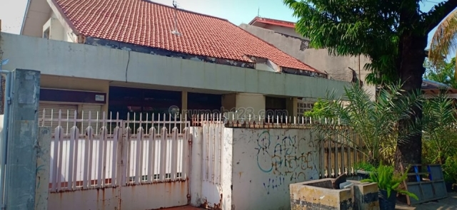 Rumah Kayu Putih 14,5x22,2m 1,5lantai, dkt Rawamangun, Kayu Putih, Jakarta Timur