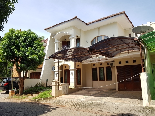 Rumah Bagus Puri Mediterania 2 Lantai Full Furnished Siap Pakai, Puri Anjasmoro, Semarang