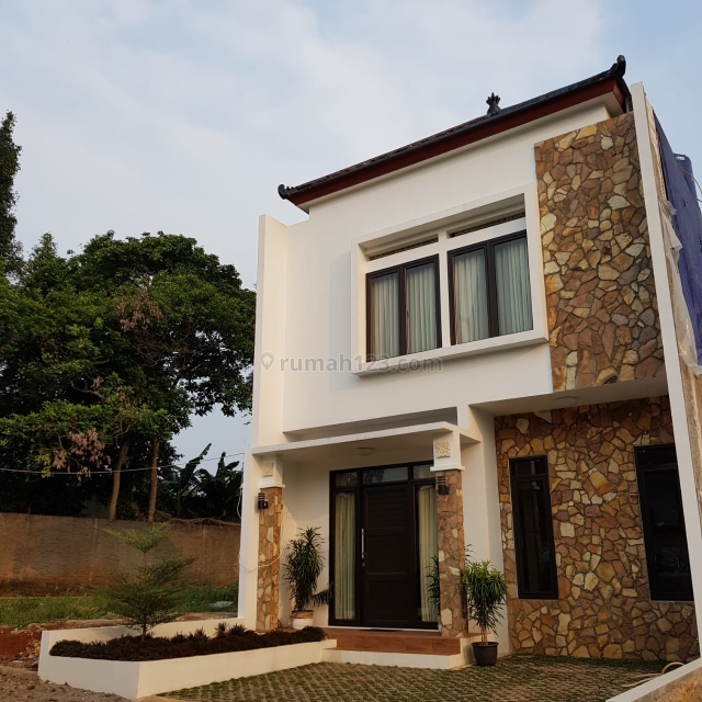 Town House Mewah di Cibubur, Harjamukti, Depok