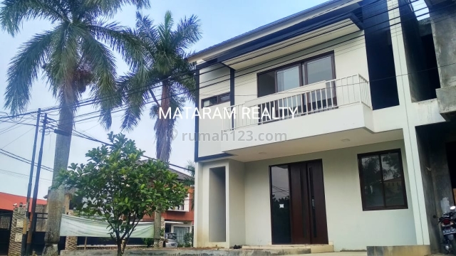 Rumah Baru Dalam Komplek Ekslusif Pelangi Antapani, Antapani, Bandung
