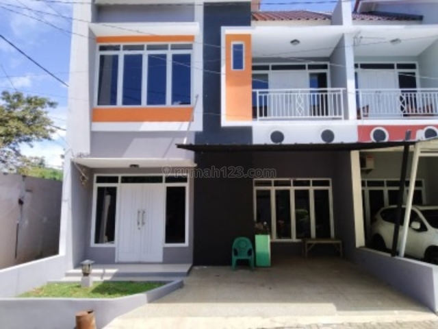 Hunian Exclusive 2 lantai Mewah Dan Murah Dipedurenan Bekasi, Padurenan, Bekasi