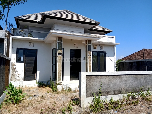 Rumah / Minimalist house in quite area near Pandawa Beach, Badung, Bali., Nusa Dua, Badung