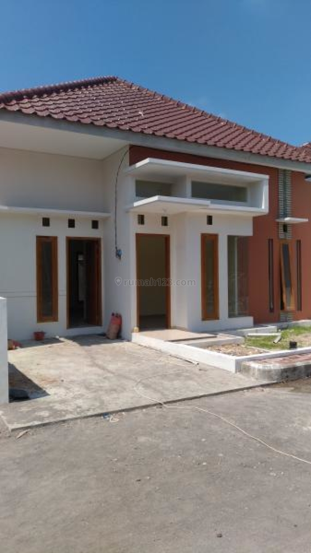 Rumah Minimalis Modern, Gemolong Kota, Gemolong, Sragen
