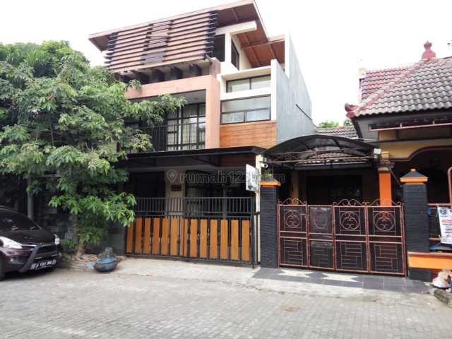 Rumah 3 lantai bagus murahhh, Gentan, Sukoharjo