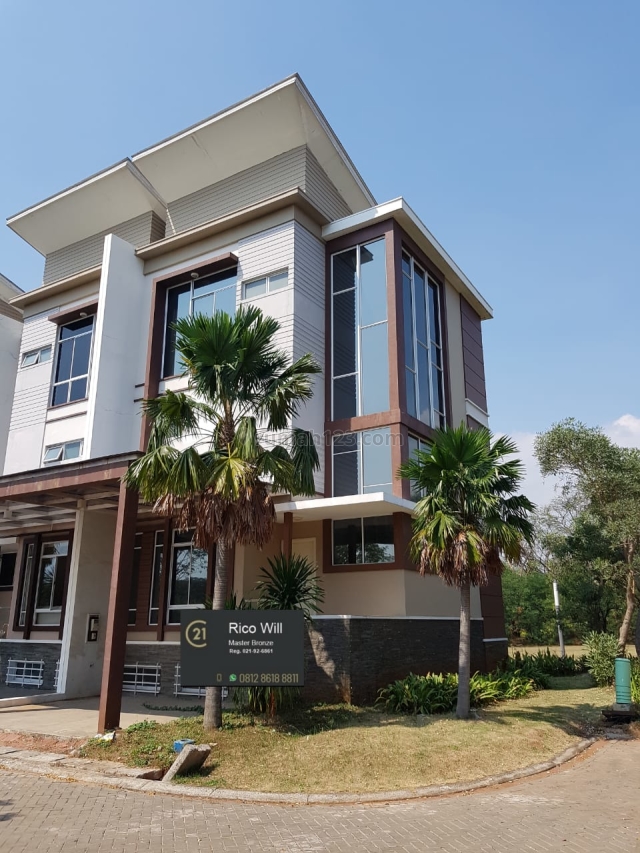 RUMAH EXCLUSIVE MINIMALIS PIK, LIFT N LUXURY GOLF VIEW, Pantai Indah Kapuk, Jakarta Utara