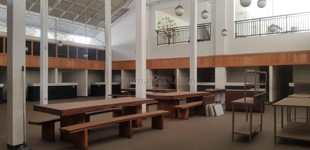 Rumah yang cocok banget untuk restoran di Laswi kota Bandung, Laswi, Bandung