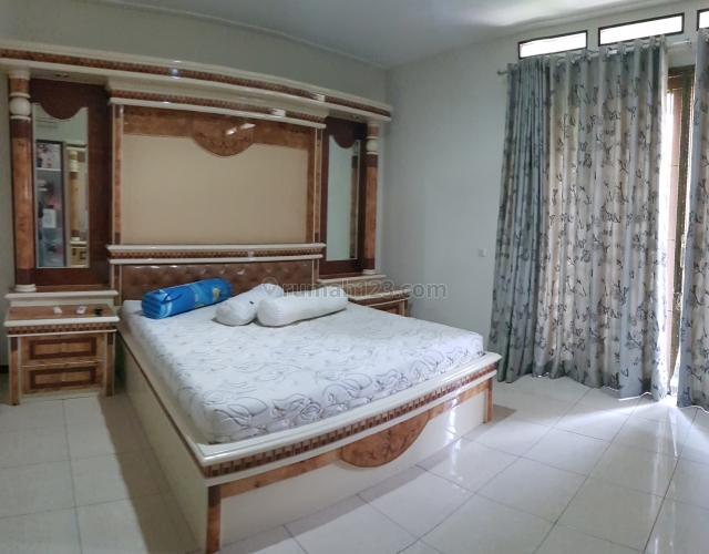 Rumah Hoek Modern Land, 4 bedroom, full furnish, dekat tang city mall, tangerang, Modernland, Tangerang