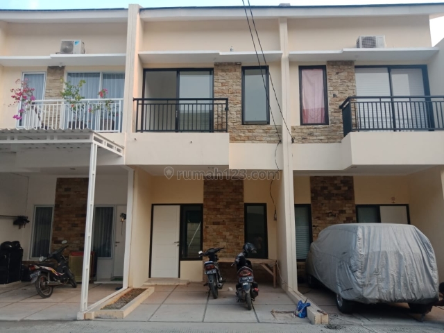 Rumah Murah Lantai 2 Di Stasiun Cisauk Serpong BSD Promo Tanpa Bunga, Cibogo, Tangerang