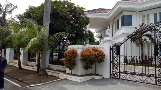 Rumah Mewah Kawasan Puri Cinere, Cinere, Jakarta Selatan
