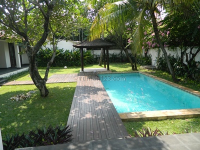 House Like Resort with Beautiful Garden in Cipete Area, Cipete, Jakarta Selatan